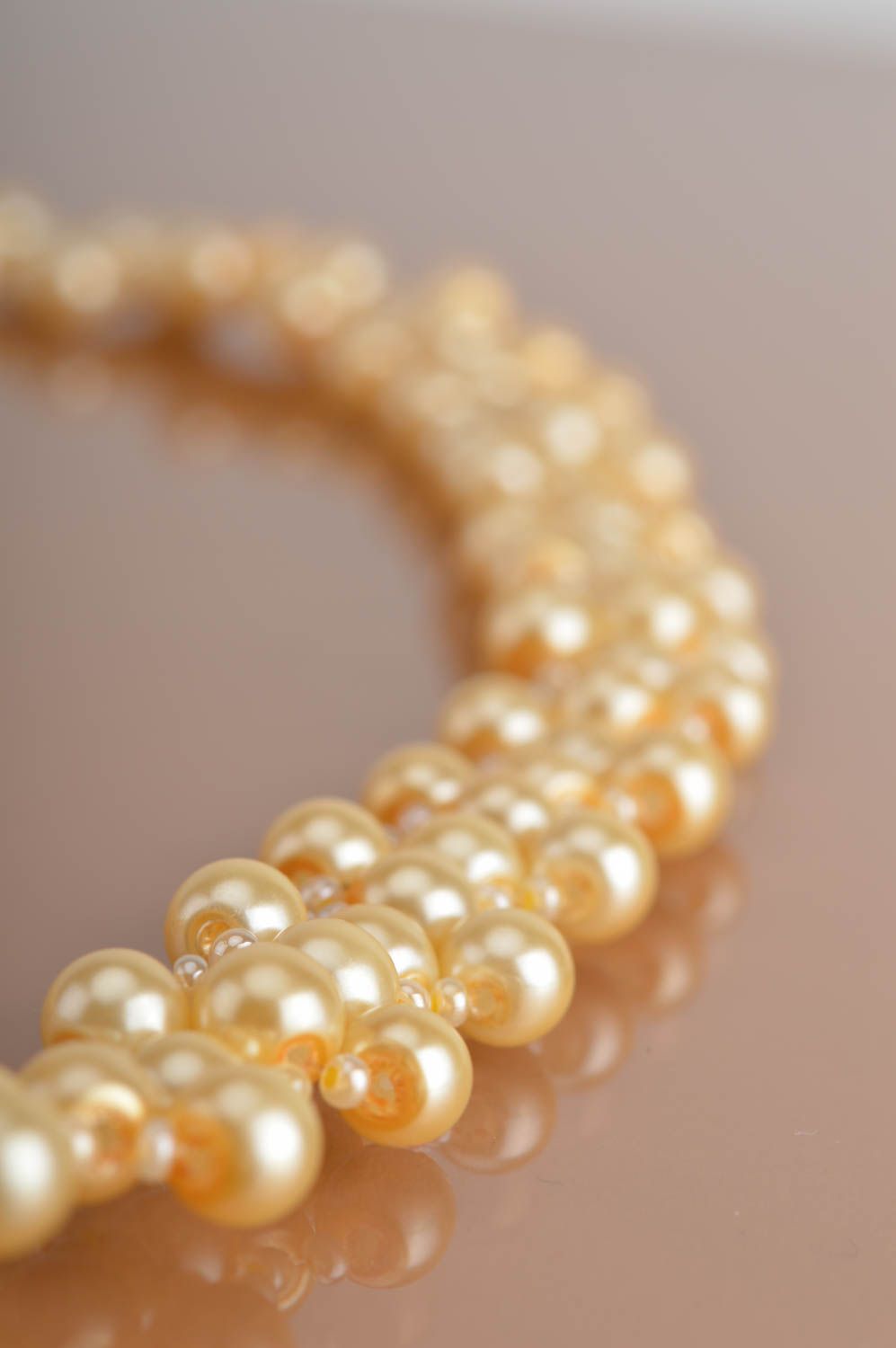 Handgemachtes gelbes Collier aus Keramik Perlen und Glasperlen für Frauen foto 4