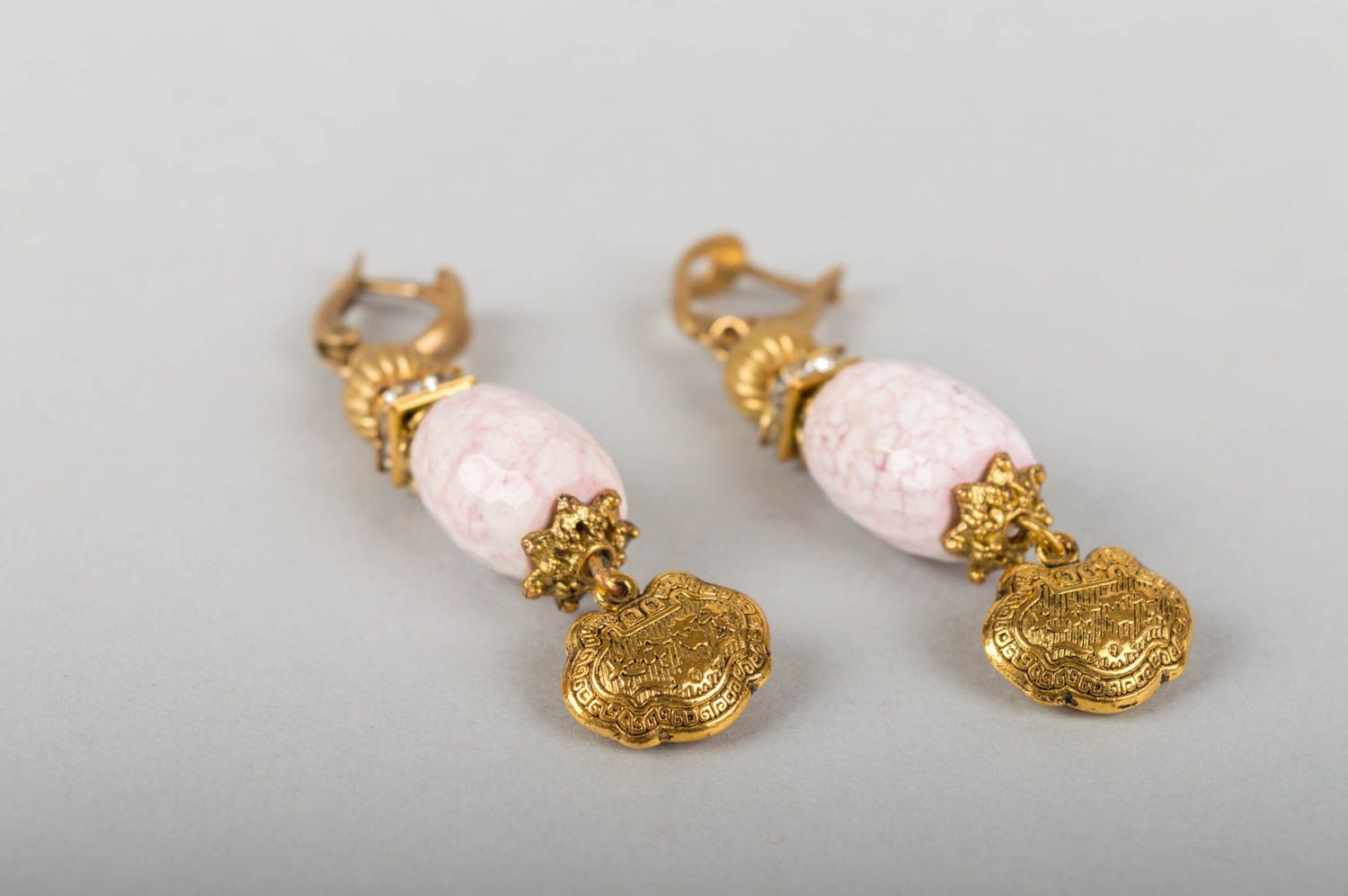 Handmade designer latten dangling earrings with pink agate stone beads photo 3