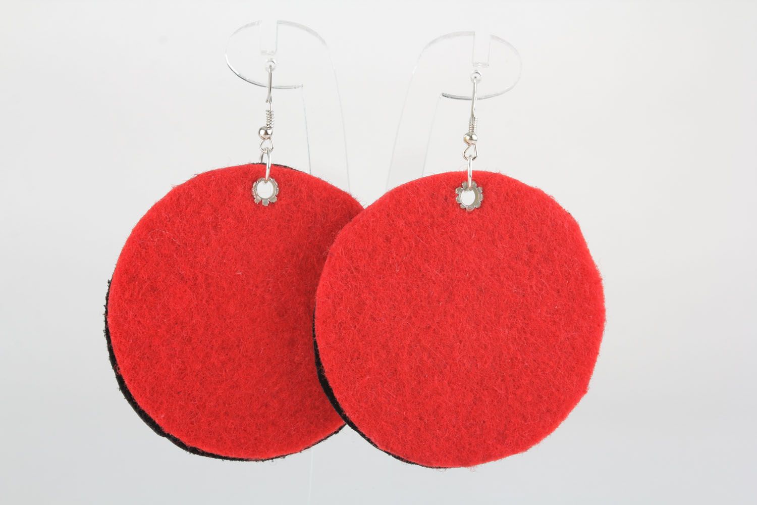 Round earrings made of leather and felt photo 3