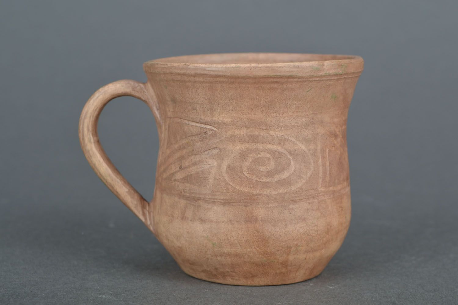 Medium size white clay not glazed tea cup with handle and Greek-style geometric pattern photo 3