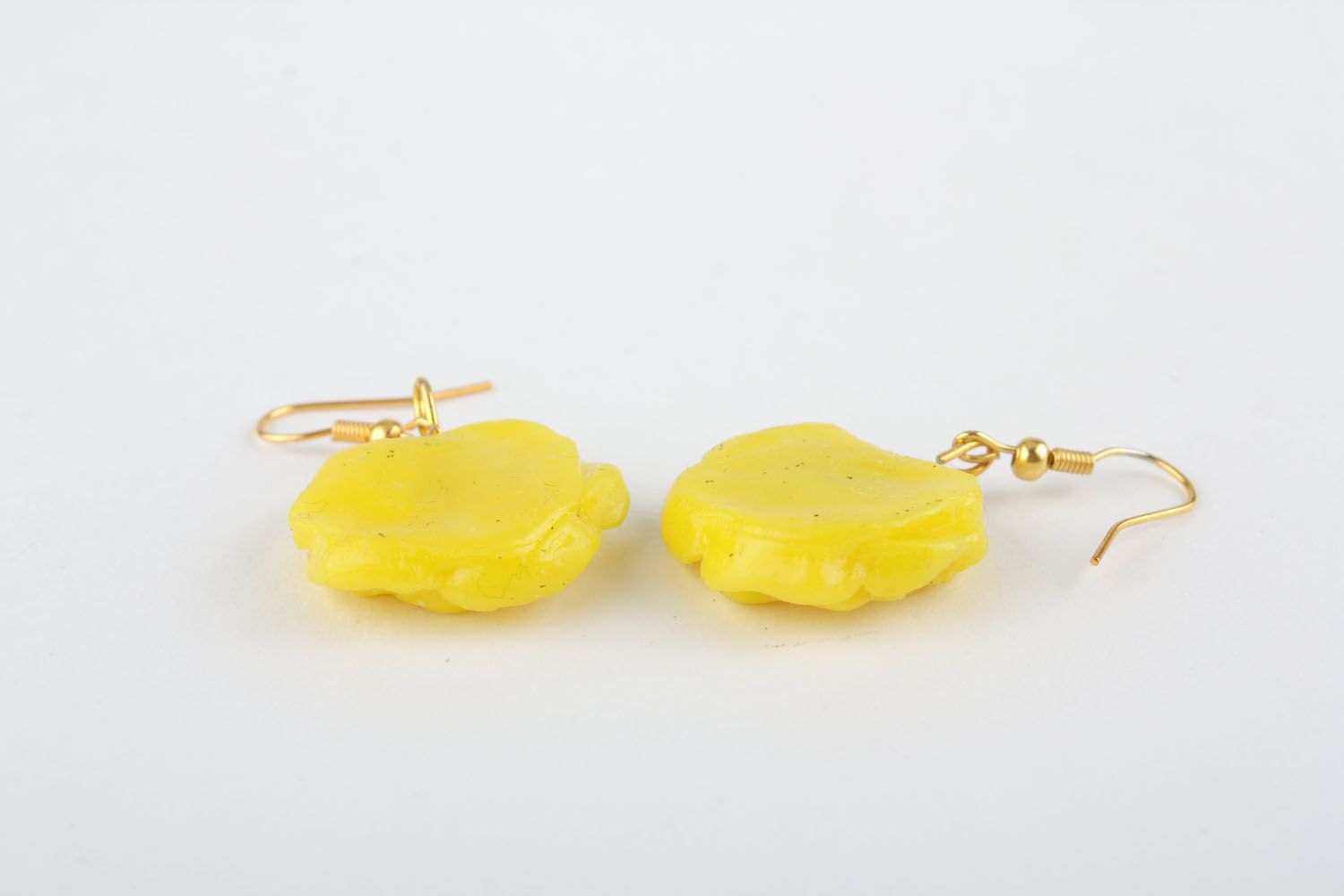 Boucles d'oreilles en argile polymère Pavots jaunes  photo 3