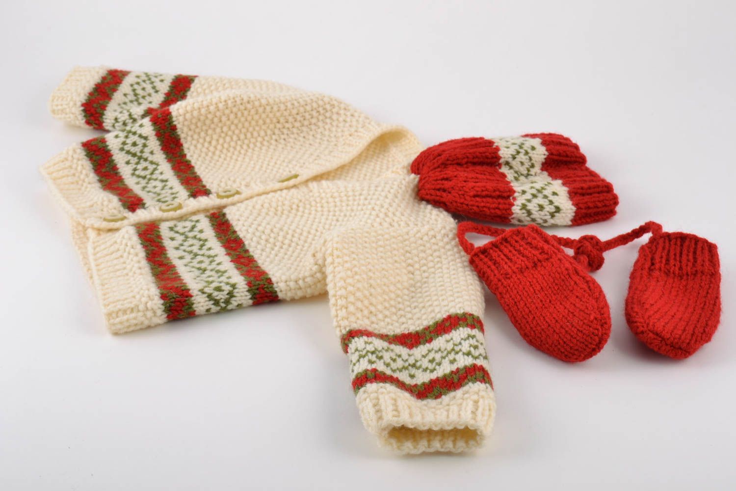 Ensemble de tricot pour bébé gilet bonnet moufles en laine fait main blanc rouge photo 4