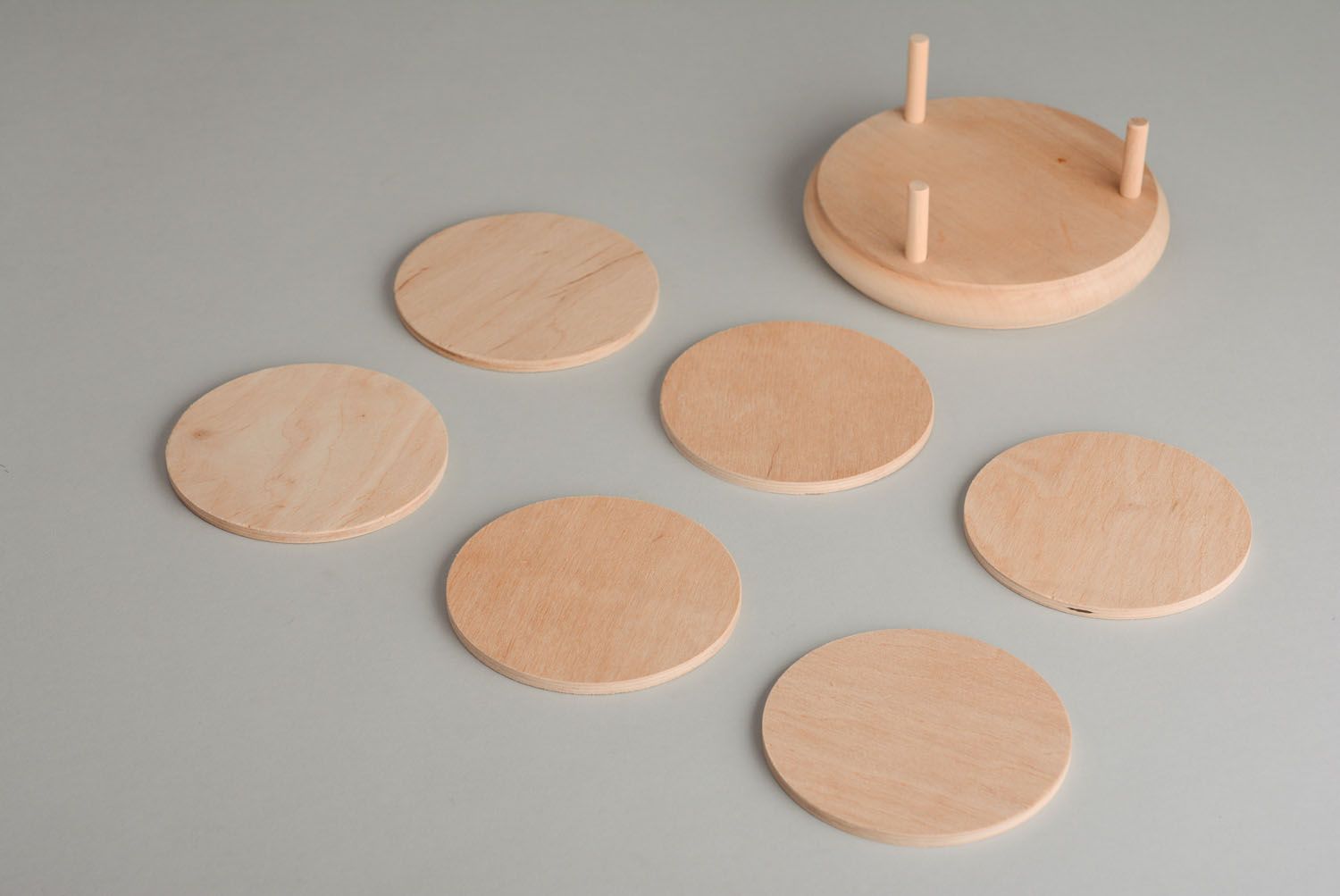 Set de bases de madera con forma de salvamanteles para decorar en técnica de decoupage foto 1