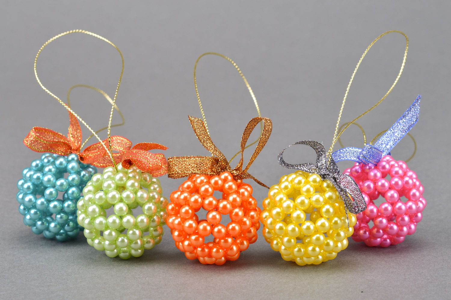 Bright festive handmade woven bead interior pendants set 5 items photo 2