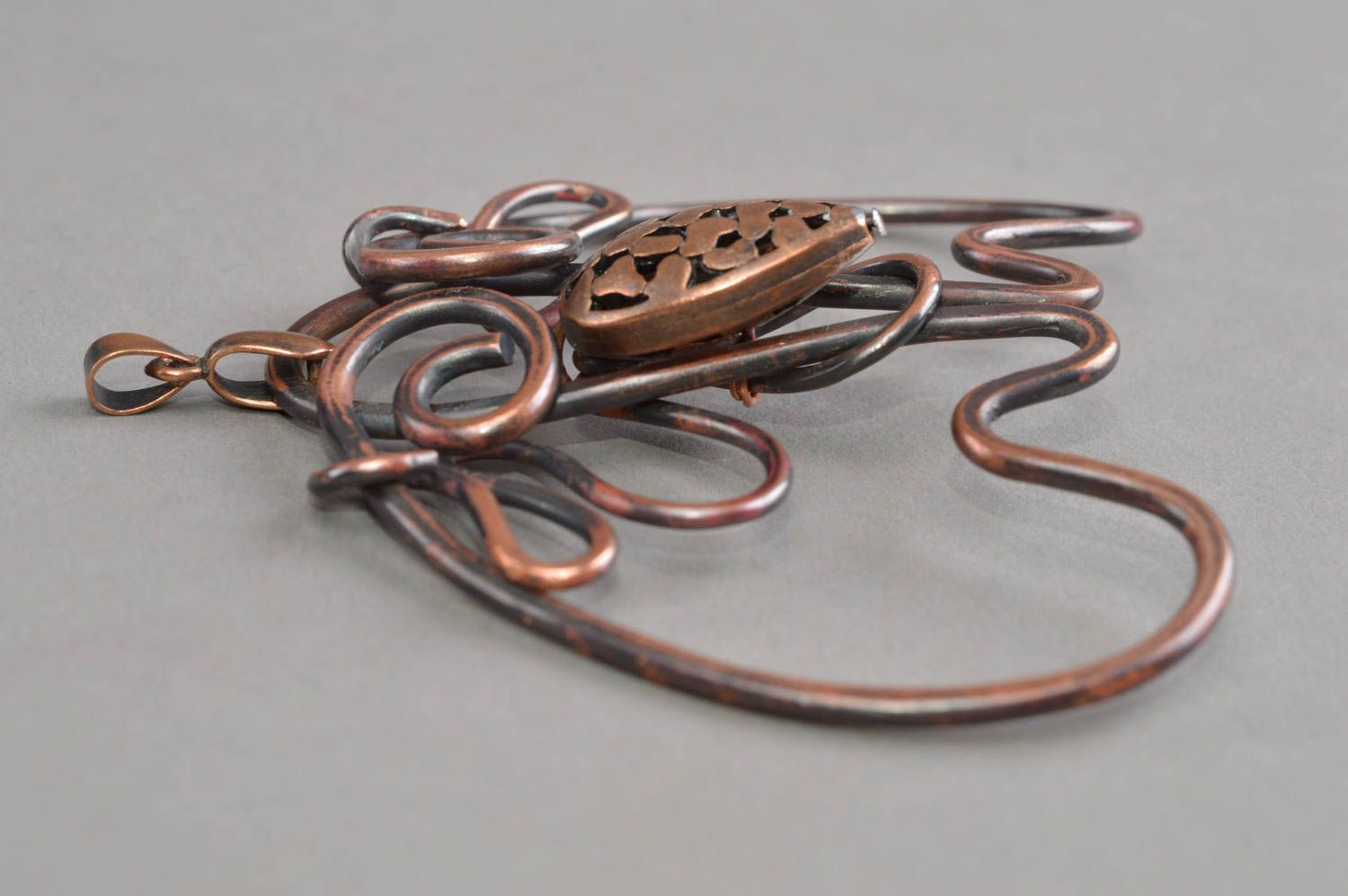 Colgante hecho a mano de cobre grande regalo para mujer bisutería artesanal foto 4