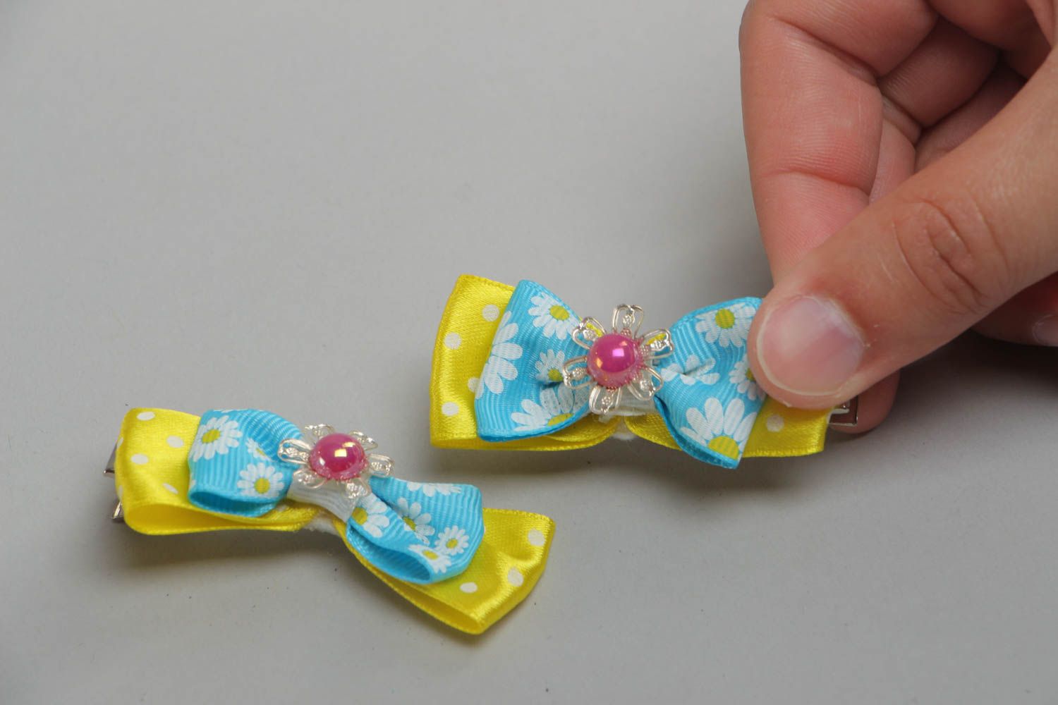Set of handmade decorative hair clips with yellow and blue satin ribbon bows  photo 5