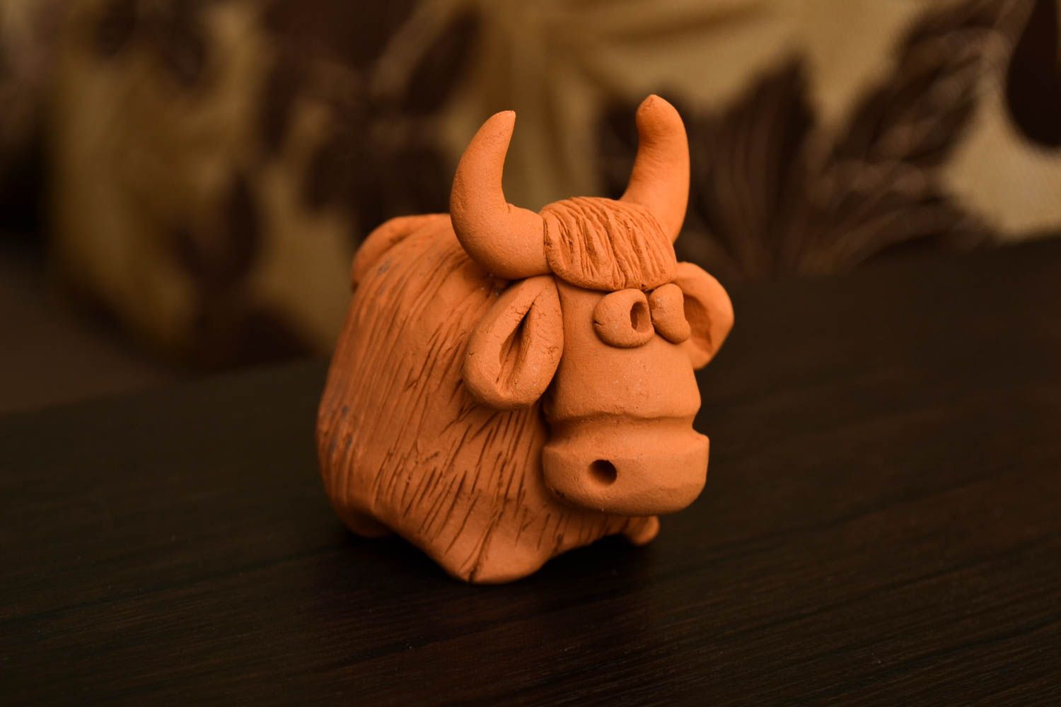 Figurine vache faite main Statuette design céramique mignonne Déco maison photo 1