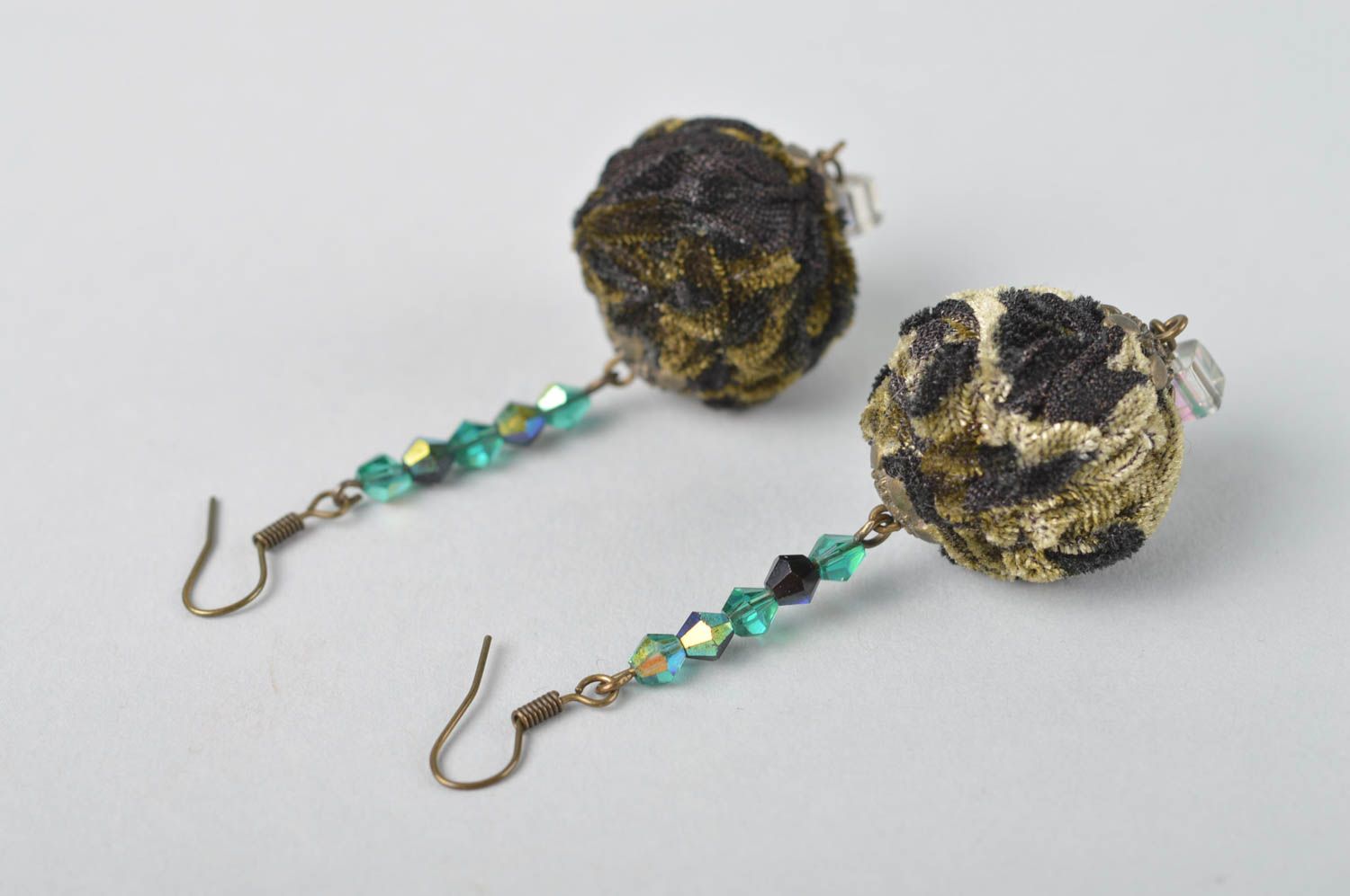 Boucles d'oreilles originales Bijoux fait main en cristal Cadeau femme  photo 4