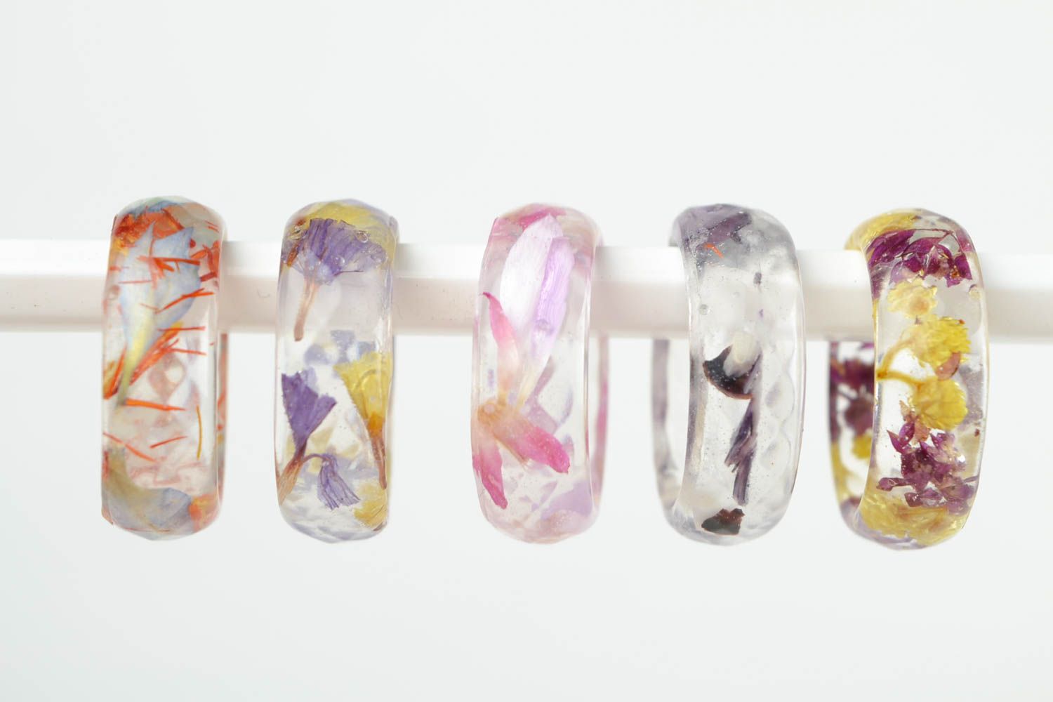 Женские кольца ручной работы украшения из эпоксидной смолы кольца с цветами 5 шт фото 5
