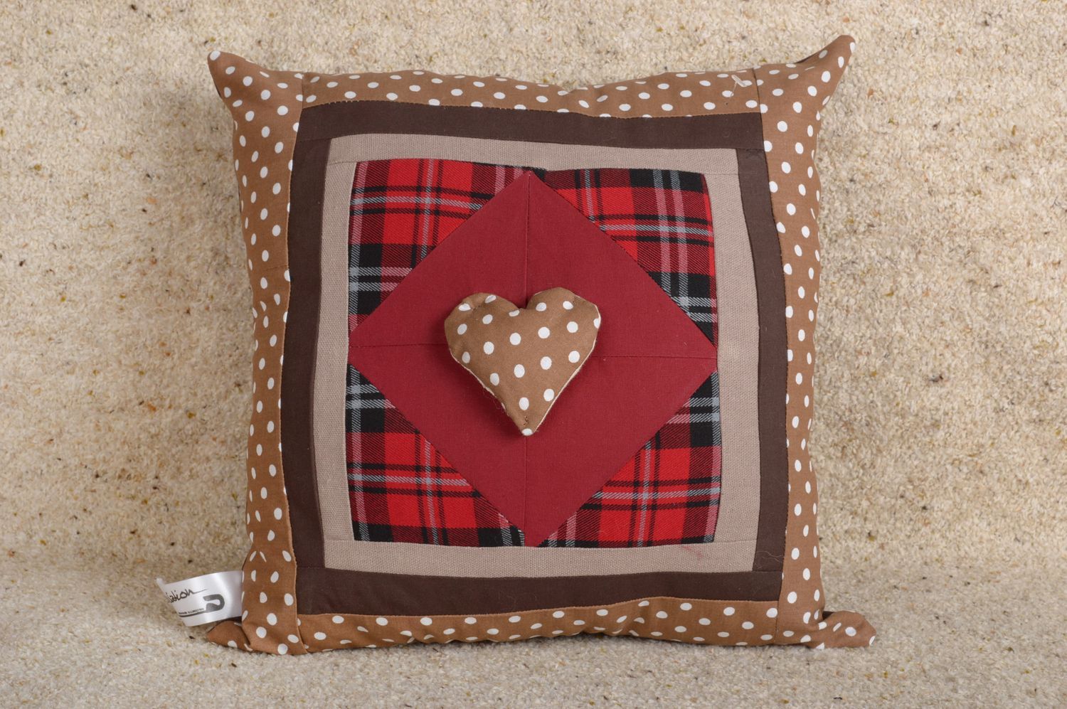 Подушка на диван handmade декоративная подушка с сердцем диванная подушка фото 3