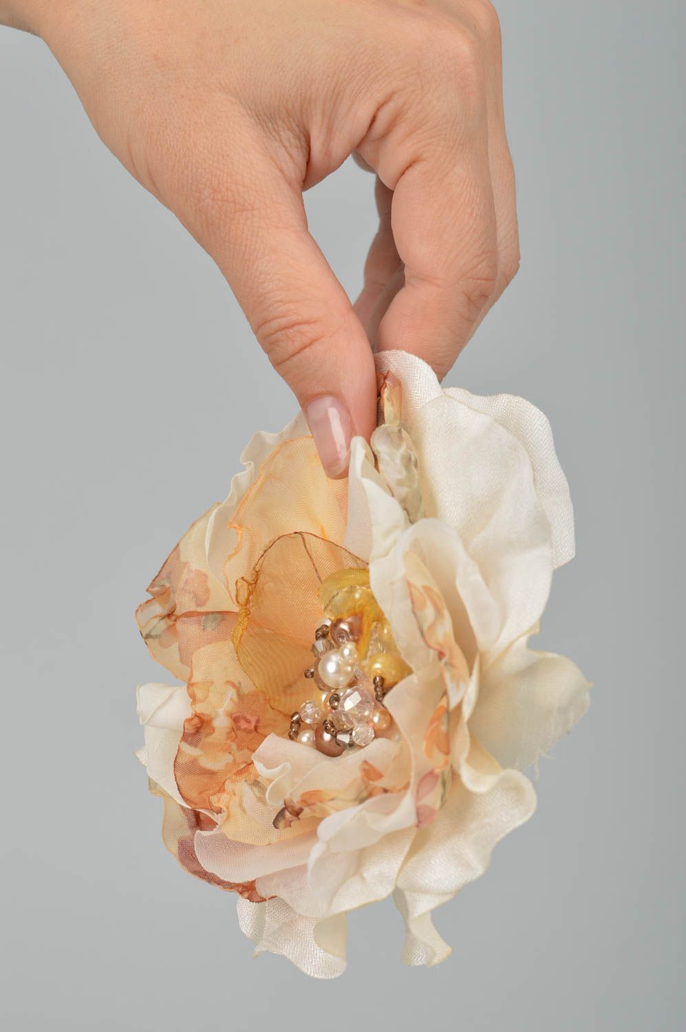 Broche Barrette fleur en soie faite main grande originale Cadeau pour femme photo 3
