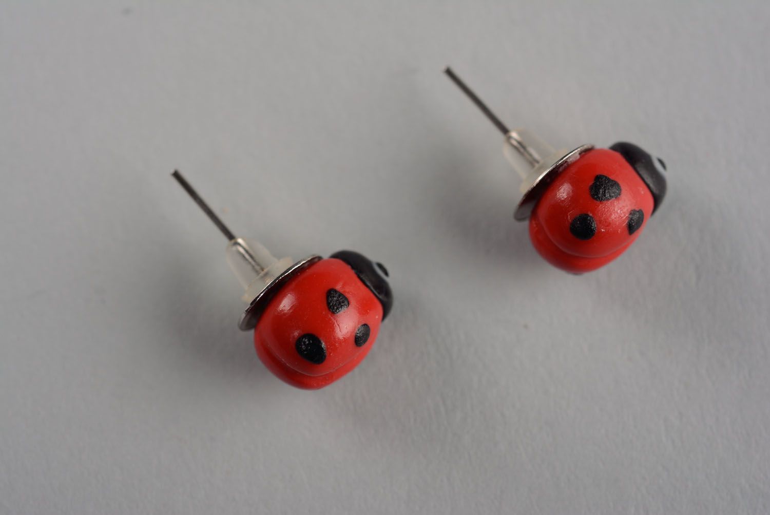 Plastic stud earrings Ladybugs photo 3