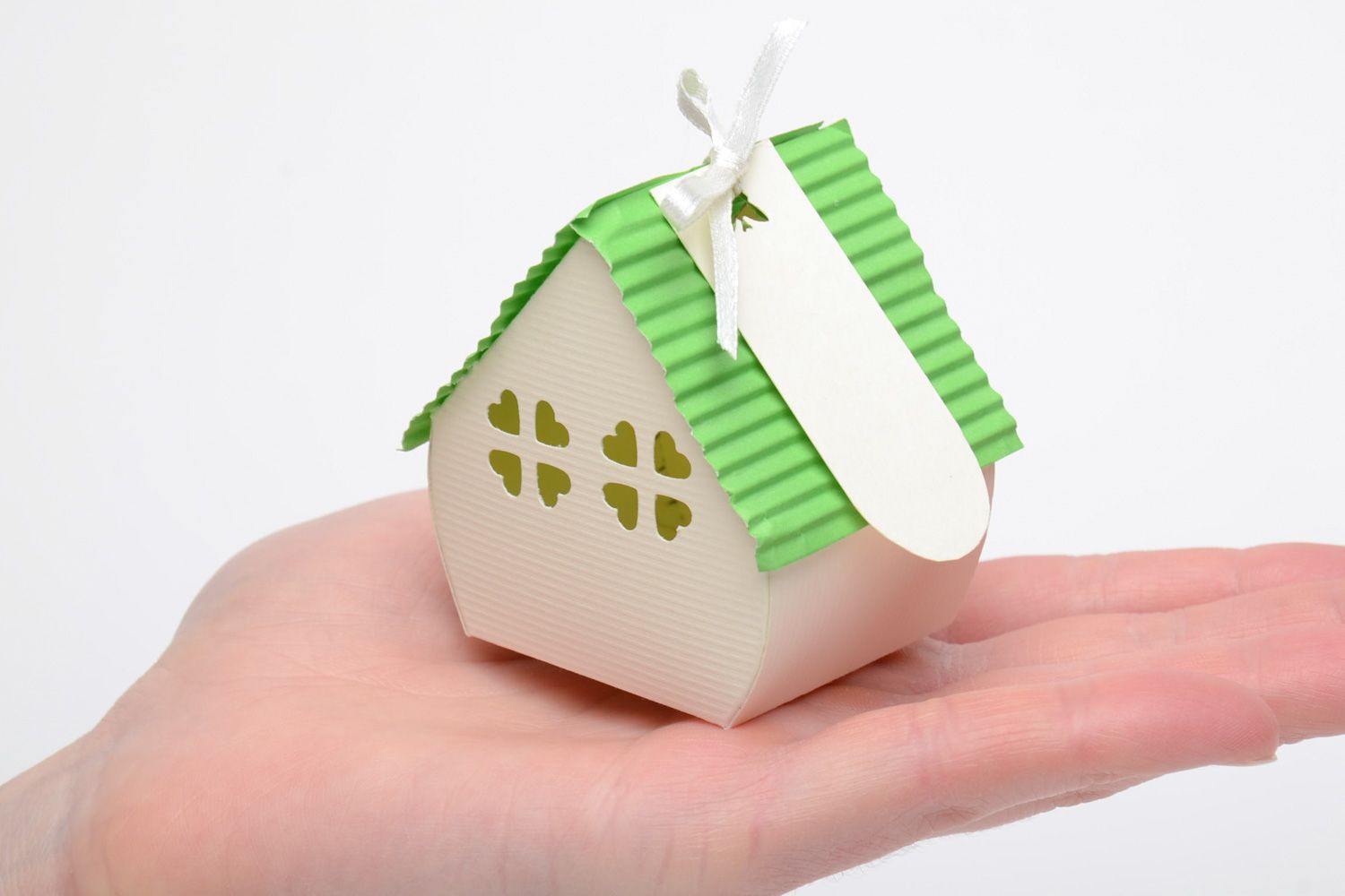 Handmade wedding paper favor box in the shape of house in green and white colors photo 5