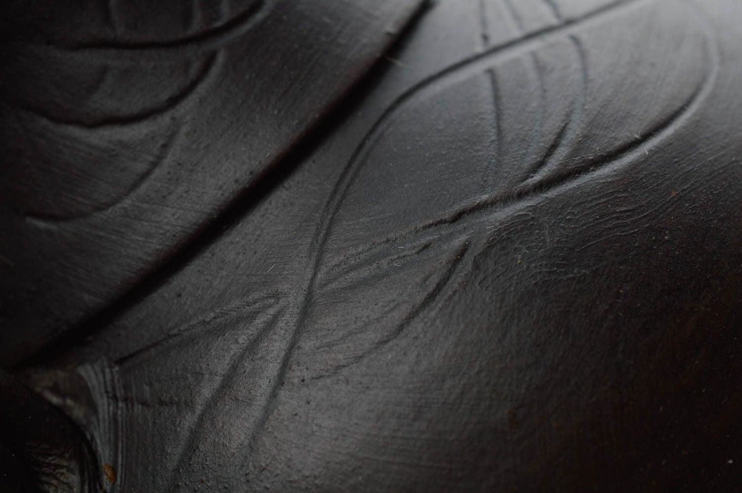 Черный кувшин из глины ручной работы 100 мл с двумя ручками и широким горлом фото 10