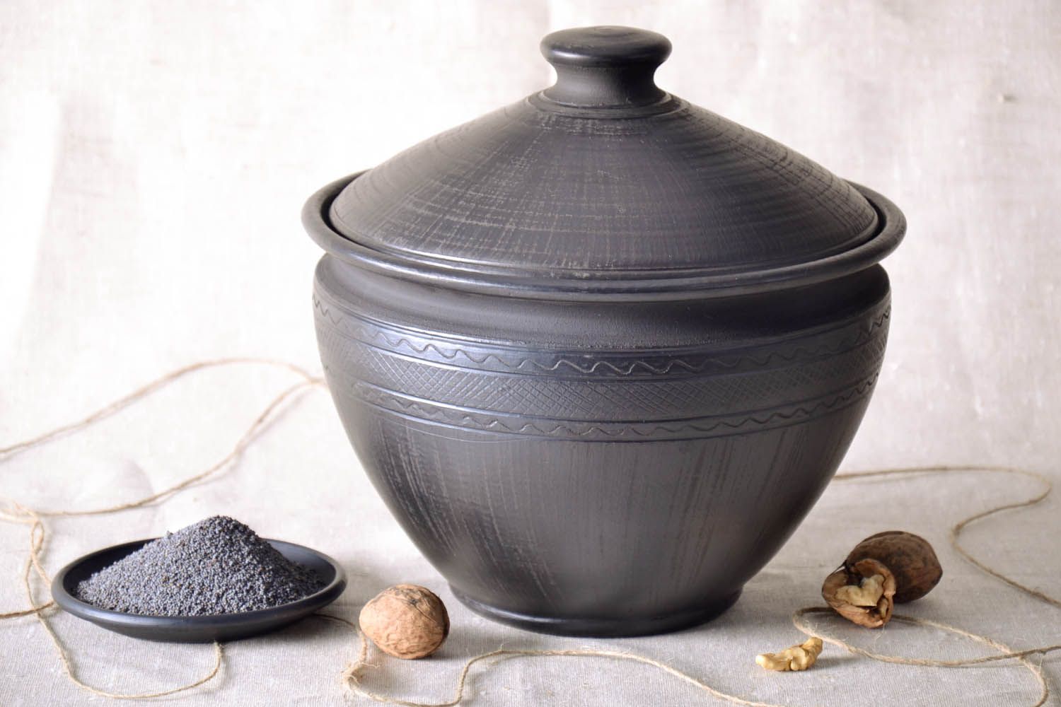 Ethnic clay pot photo 1