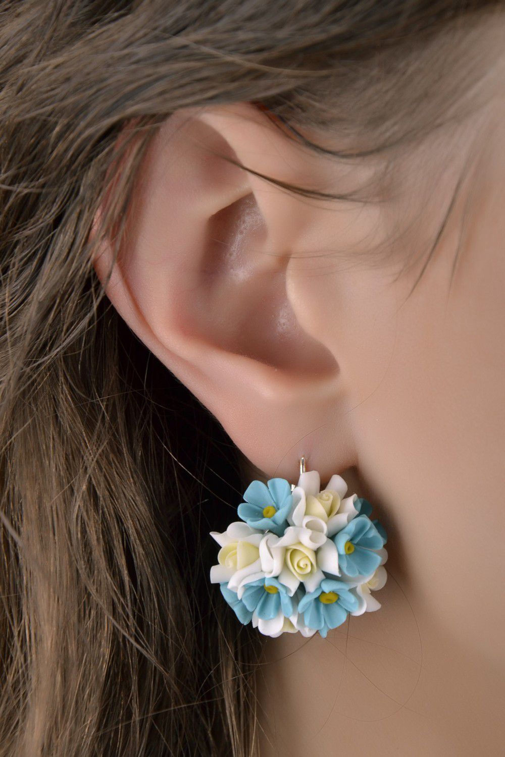 Blumen-Ohrringe aus Polymerton  foto 4