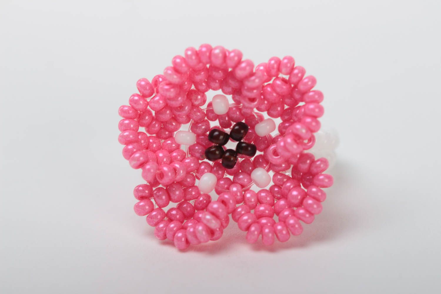 Bague en perles de rocaille avec fleur rose faite main pour enfants et adultes photo 2