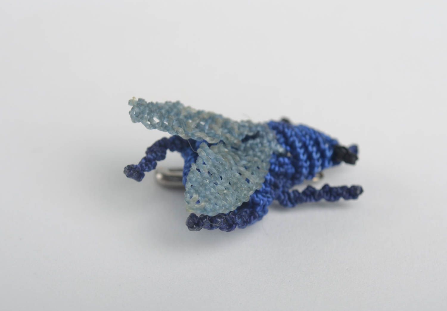 Украшения ручной работы брошь животное плетеная брошь в виде синей мухи  фото 3