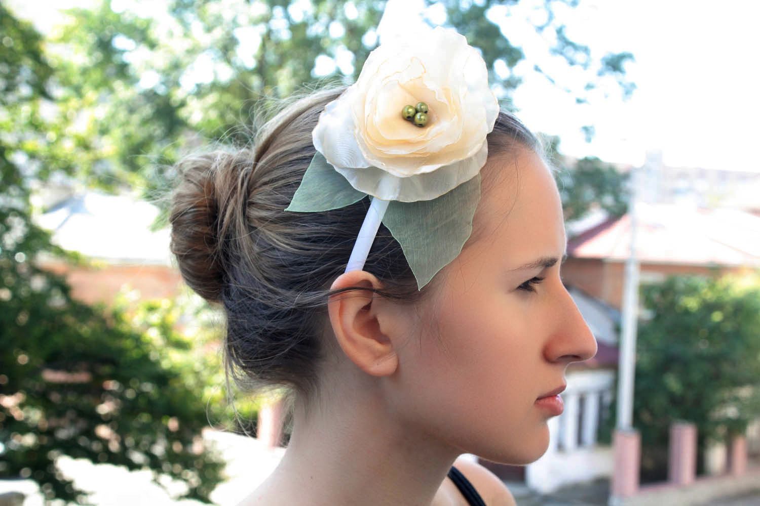Headband with flower photo 5