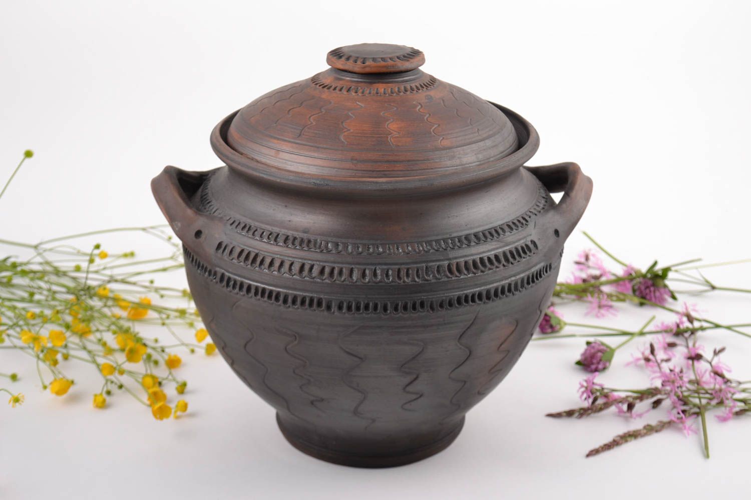 Joli pot en céramique 5 litres avec couvercle fait main de couleur marron photo 1