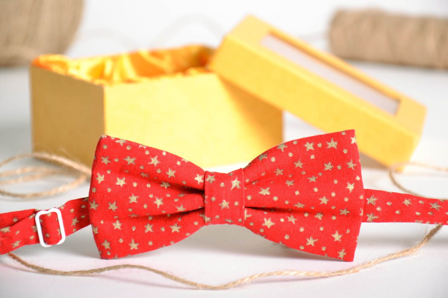 Red bow tie with stars photo 1