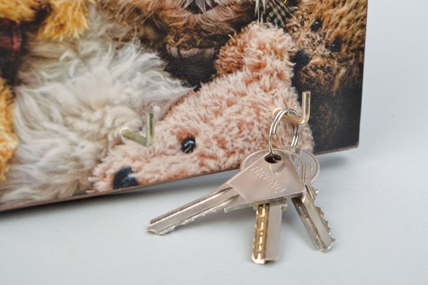 Schöner bemalter Schlüsselkasten aus Holz Decoupage für 4 Haken Hund Handarbeit  foto 4