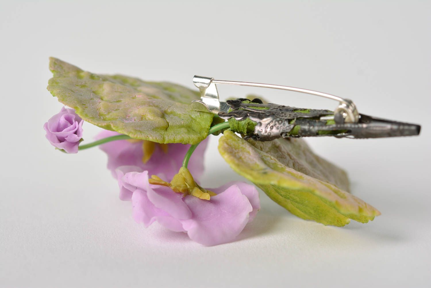 Handmade designer tender brooch with light violet Japanese polymer clay flowers photo 3