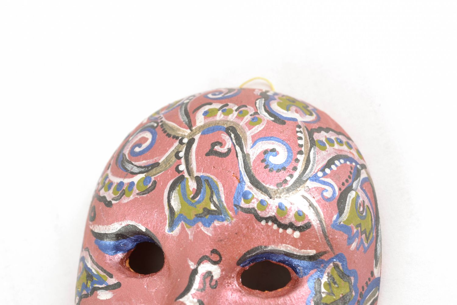 Masque miniature à suspendre en argile Liseron  photo 3