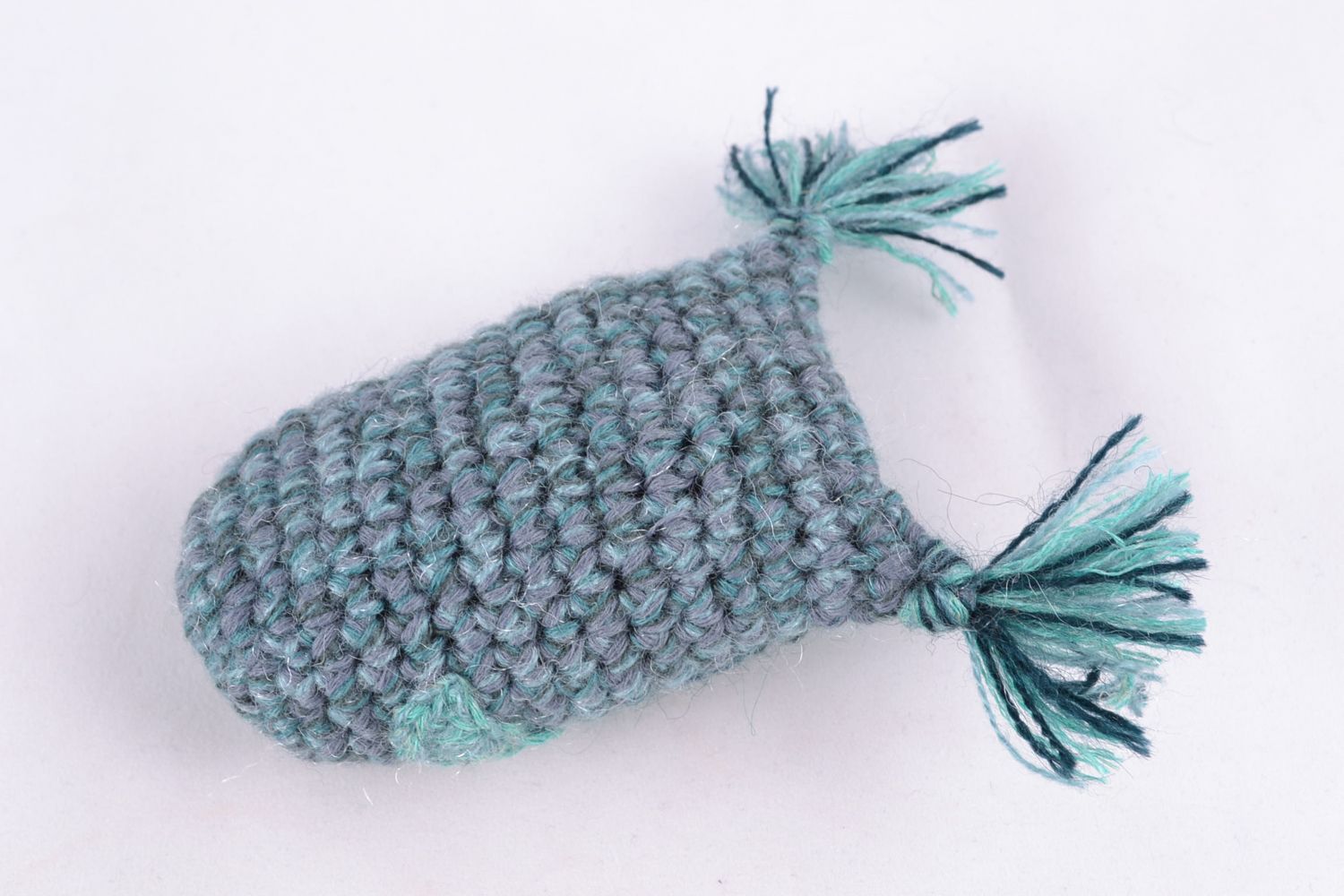 Petit doudou tricoté en fils mixtes au crochet fait main pour enfant Hibou gris  photo 4