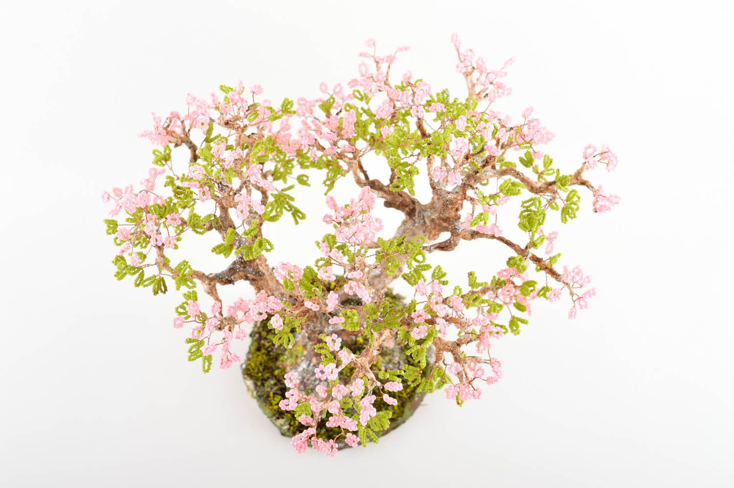 Дерево из бисера хэнд мэйд дерево бонсай из бисера розовое бонсай из бисера фото 1