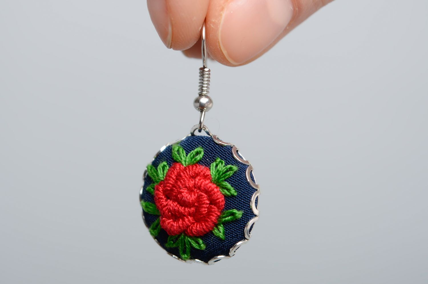 Round earrings with rococo embroidery photo 3