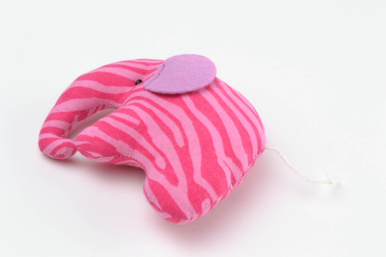 Brinquedo macio feito à mão Elefante de cor rosa foto 3