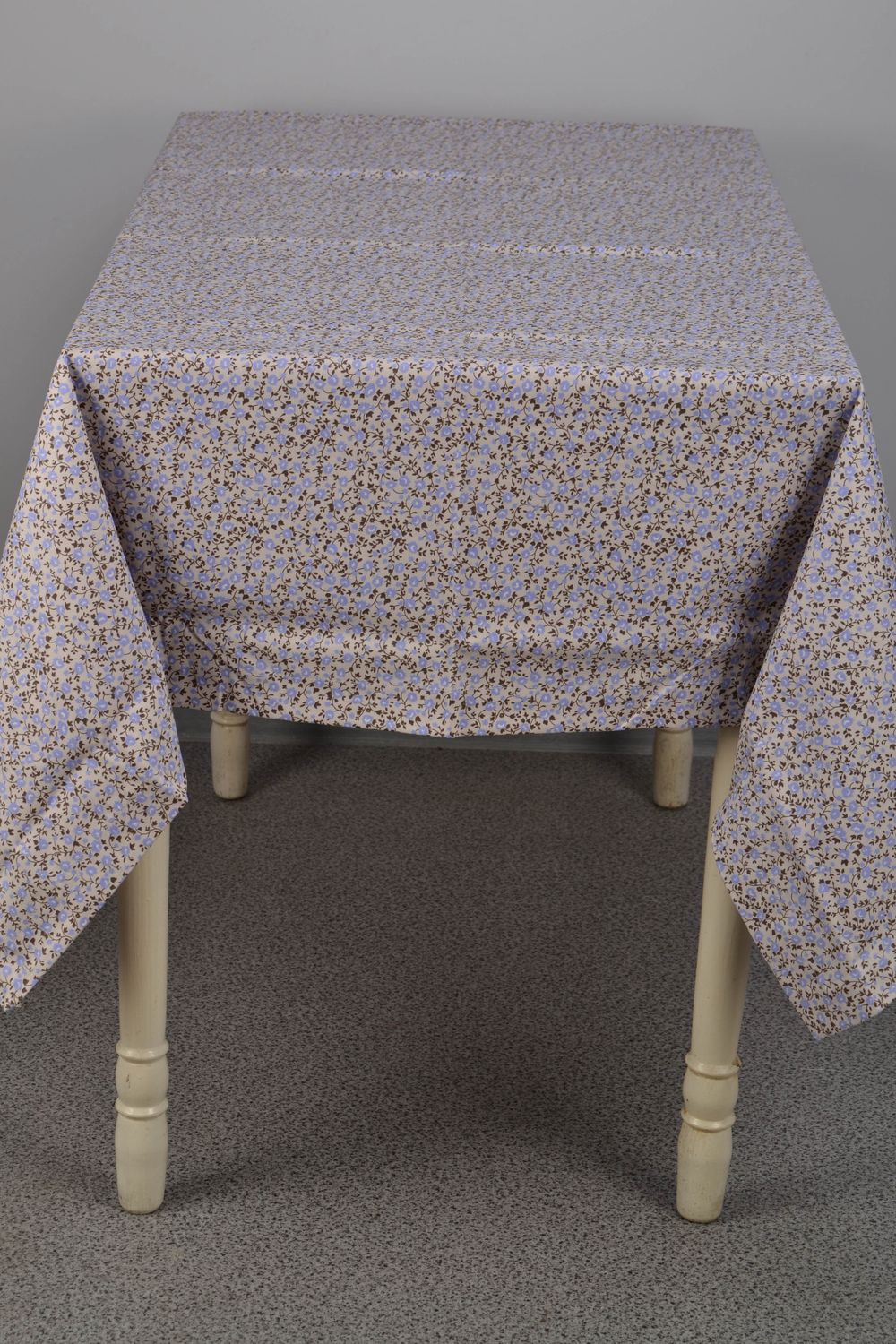 Large tablecloth with lavender print photo 2