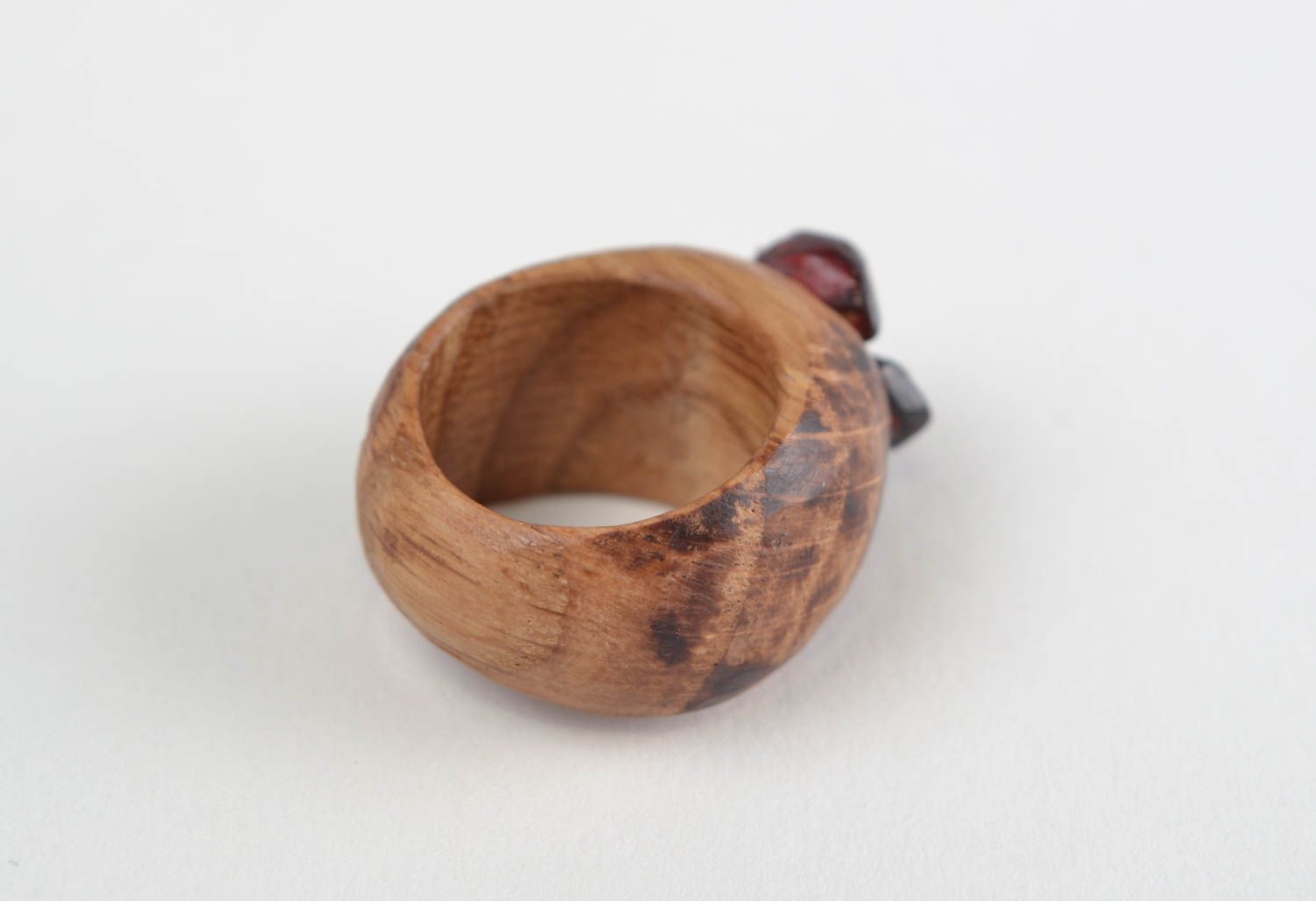 Handmade designer carved wooden jewelry ring with natural garnet chips for women photo 5