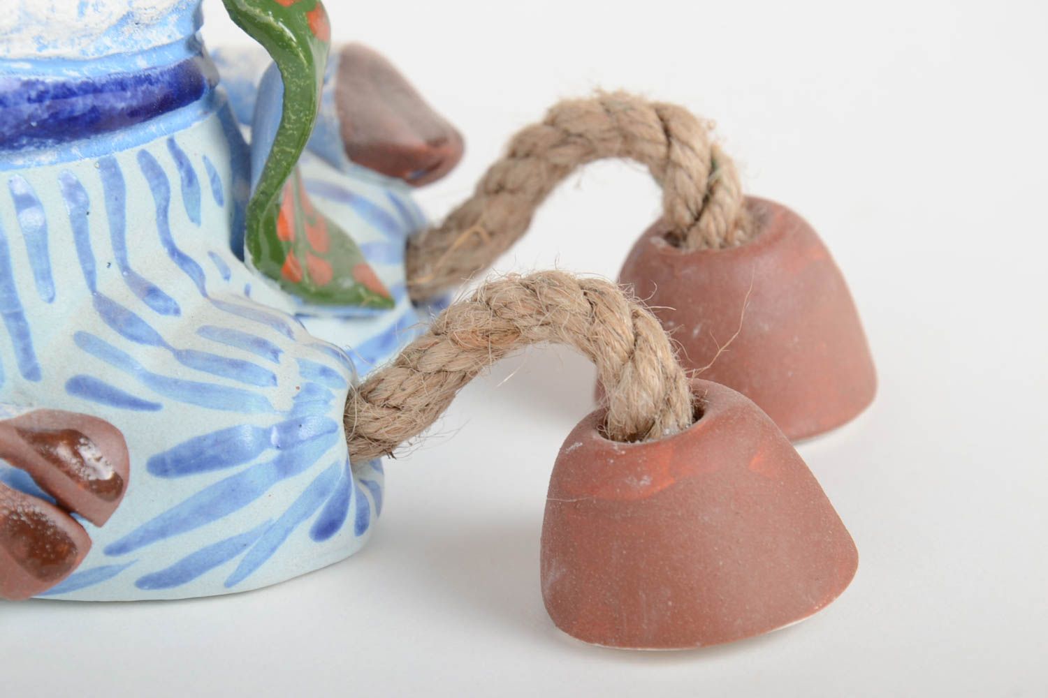 Hucha de cerámica hecha a mano elemento decorativo alcancía decorada Ovejita foto 4