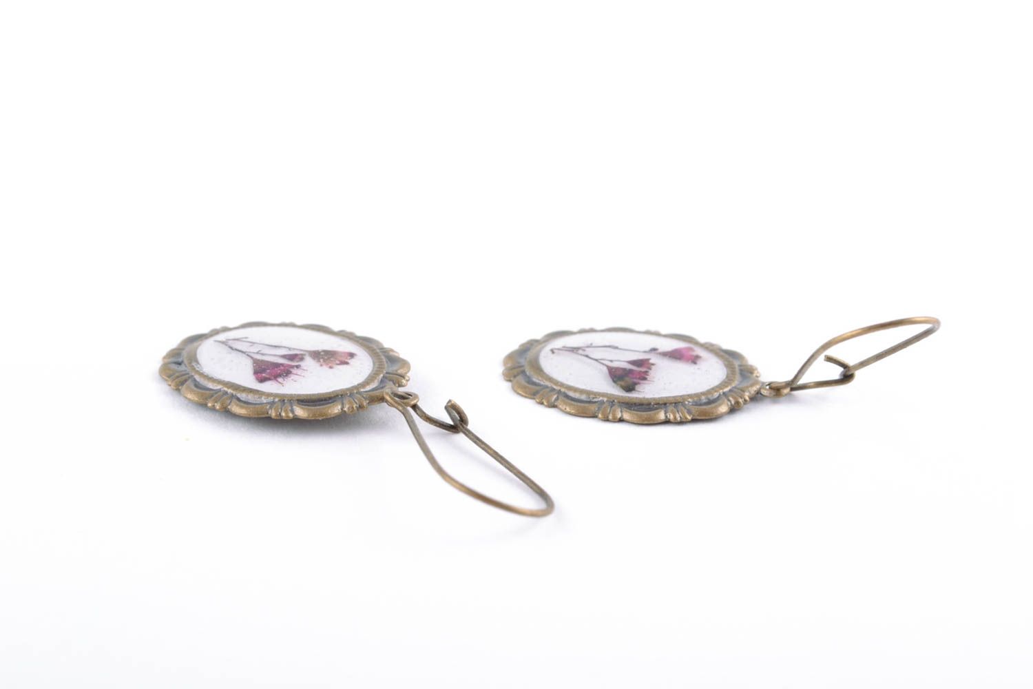 Oval earrings with dried flowers coated with epoxy photo 5
