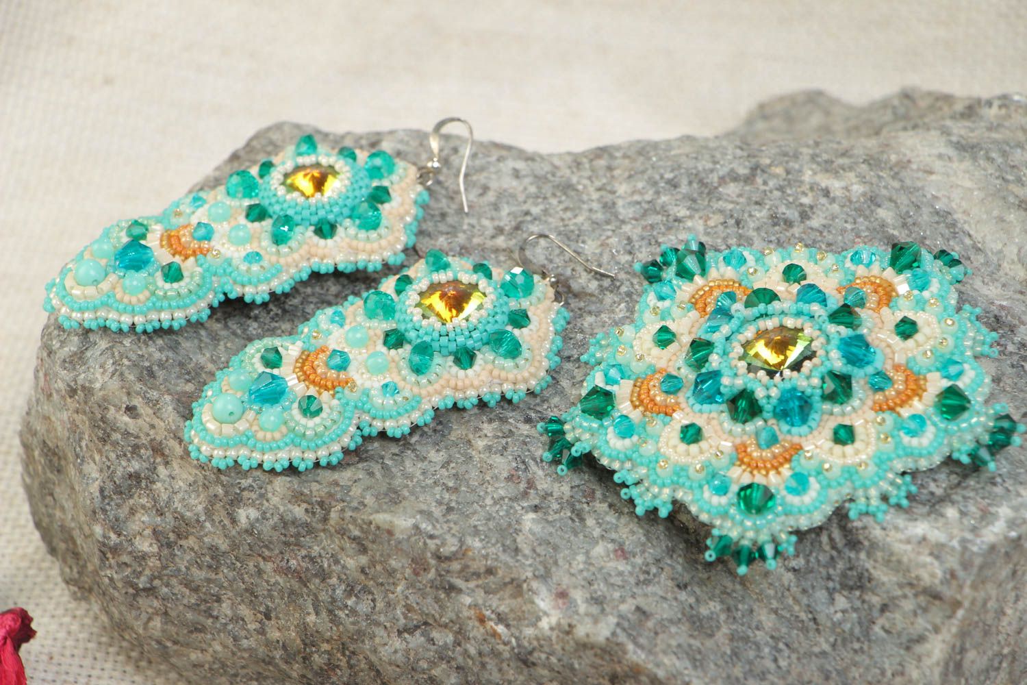 Set of handmade brooch and earrings embroidered with beads and Austrian crystals photo 1