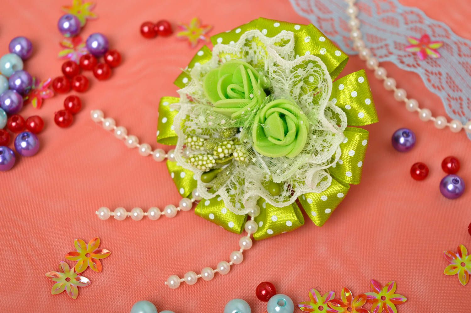 Handmade green scrunchy stylish satin bow barrette scrunchies for children photo 1