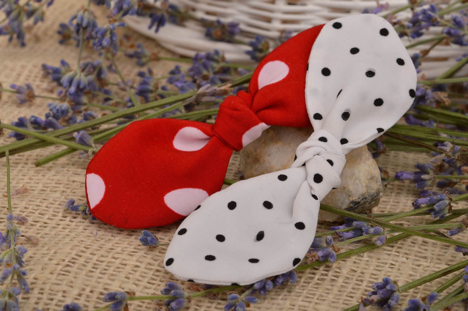 Set of 2 handmade decorative hair clips with white and red fabric bows for kids photo 1