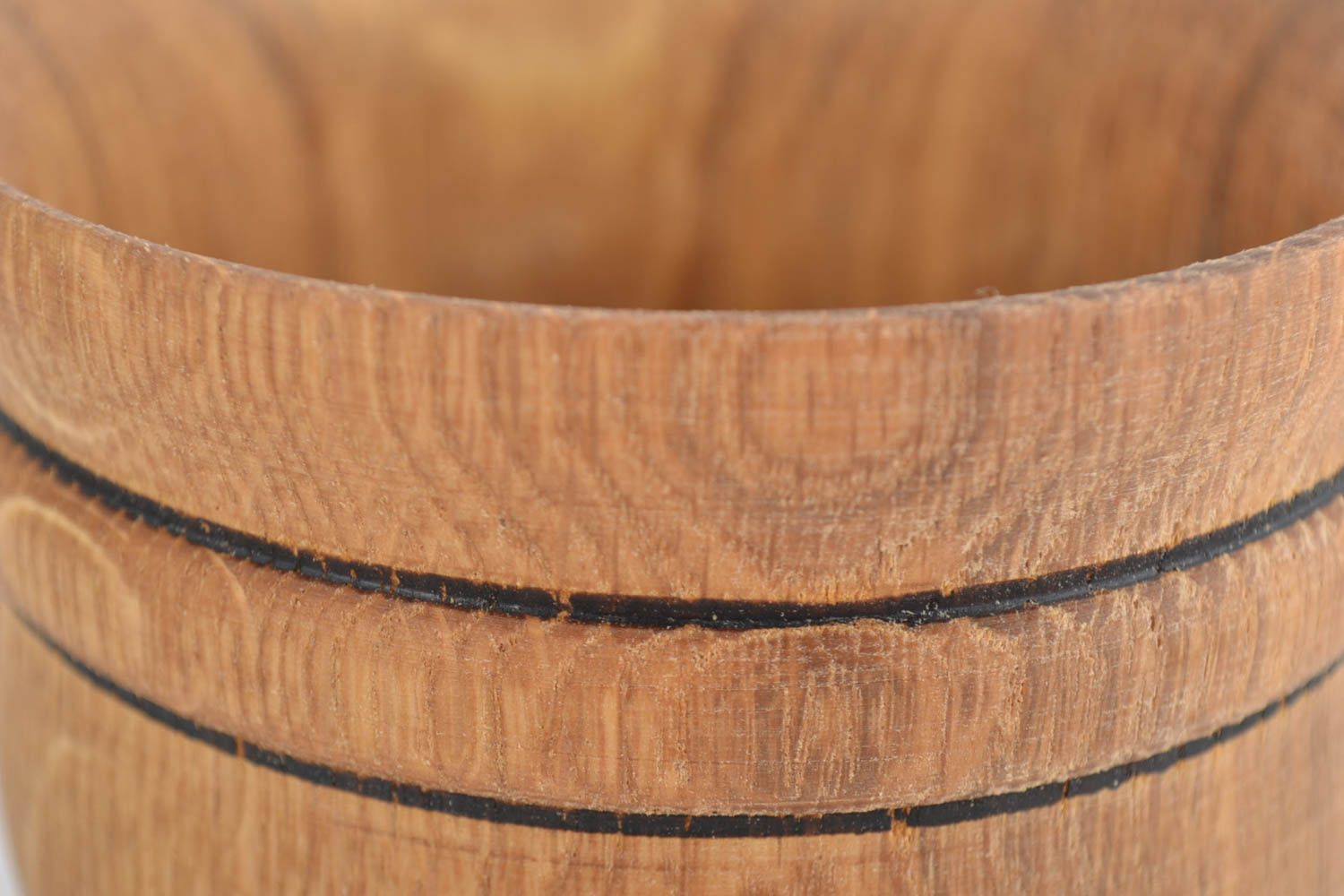 Красивая деревянная ступка для специй ручной работы объемом 350 мл фото 3