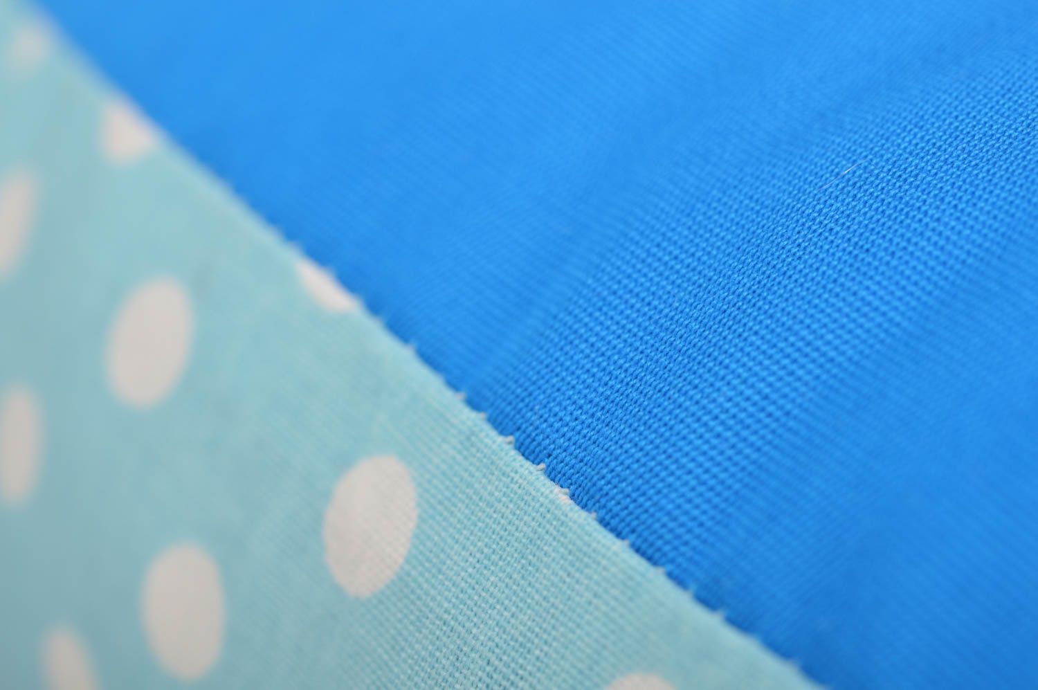 Dekorativer Buchstabe aus Stoff hypoallergen handgemacht Baumwolle blau  foto 3