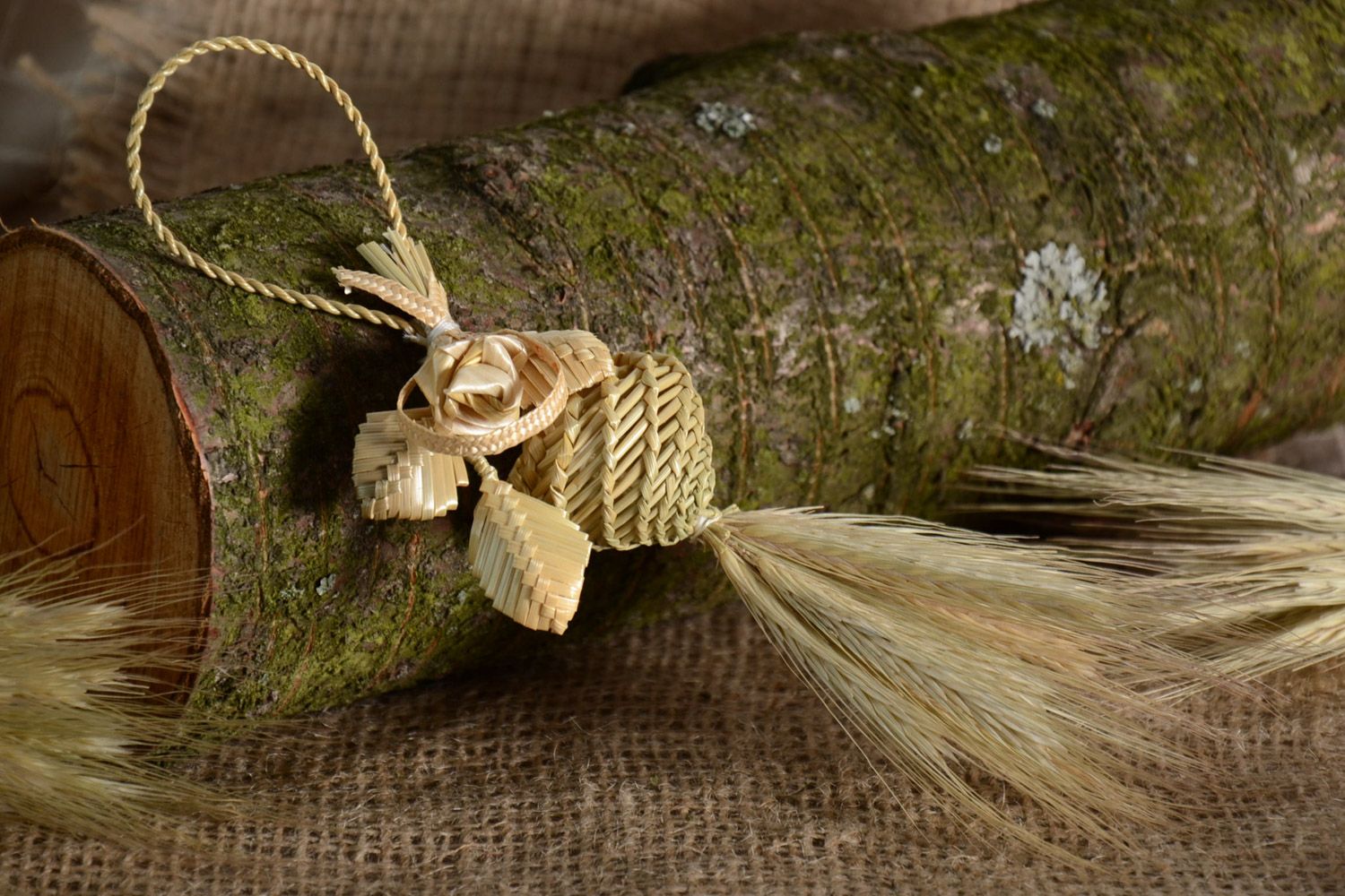 Интерьерная подвеска плетеная из соломы ручной работы экологически чистая фото 1