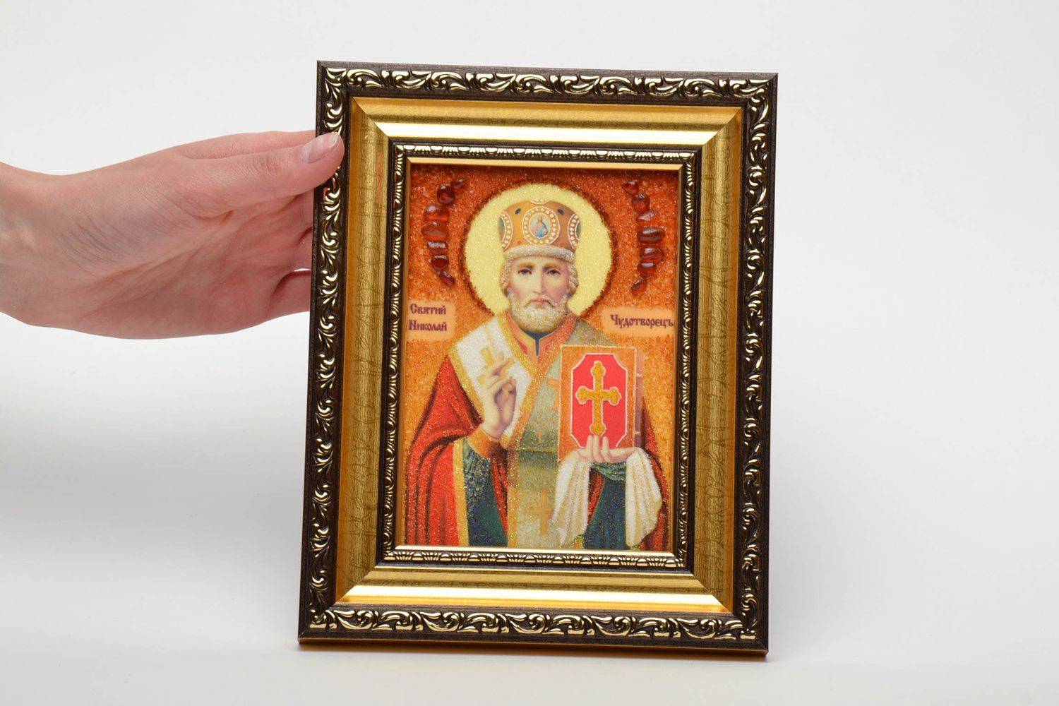 Икона святого Николая с янтарной крошкой  фото 6