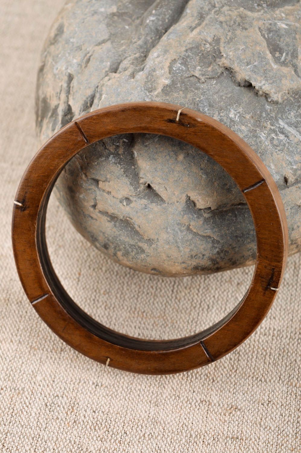 Pulsera de madera hecha a mano regalo original accesorio para mujer redonda foto 1