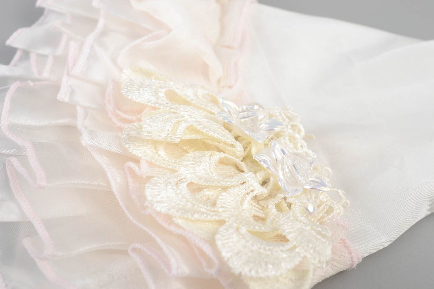 Cache-bouteille fait main en forme de robe de mariée blanche décoration mariage photo 4