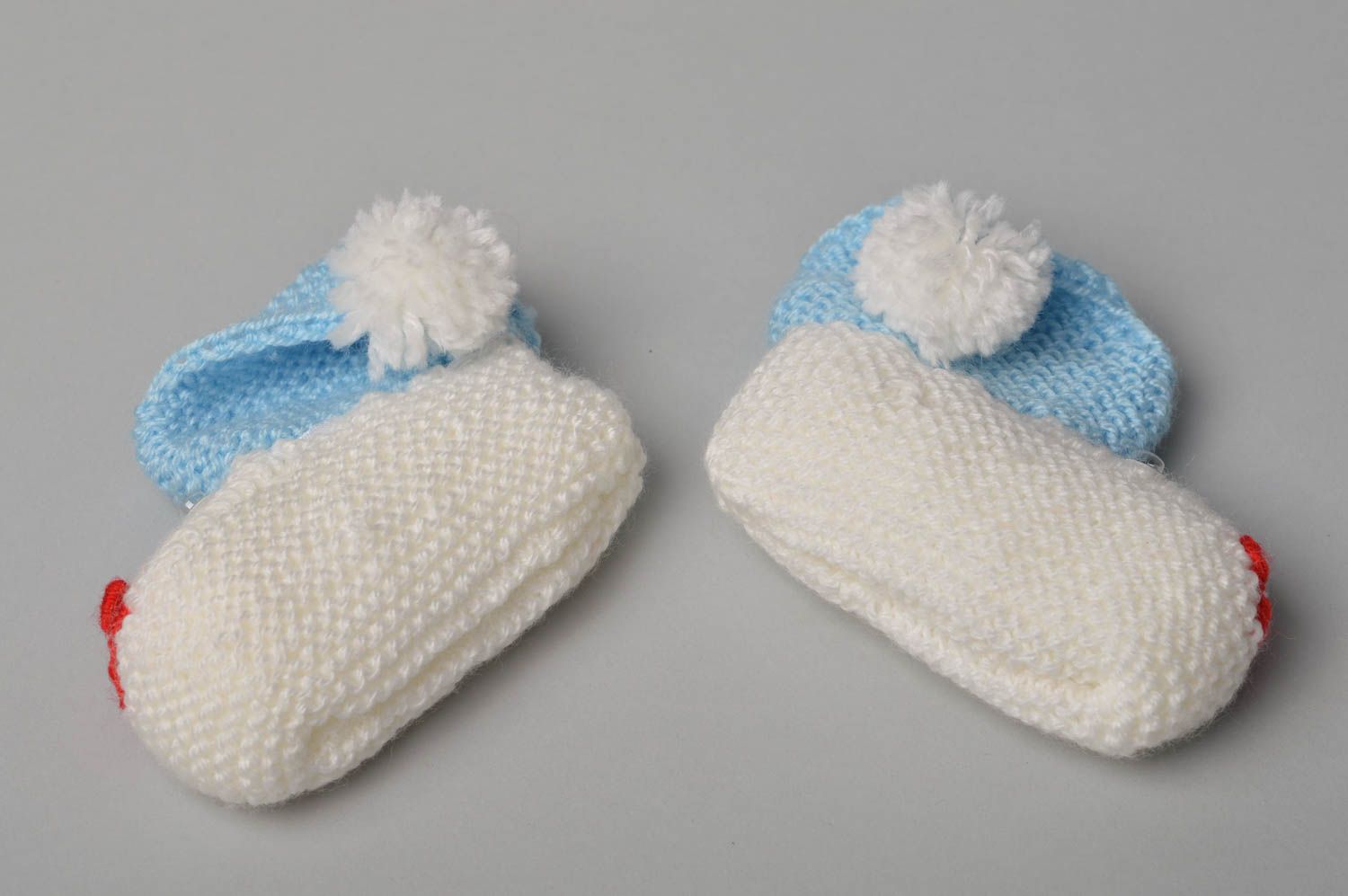 Chaussons de bébé au crochet faits main coton Vêtement bébé Bonhomme de neige photo 3