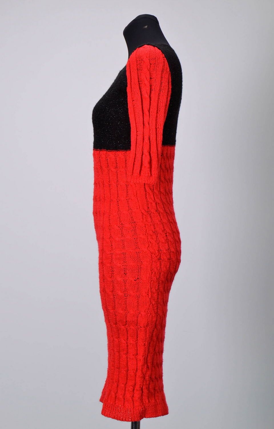 Robe tricotée en fils acryliques faite main photo 4