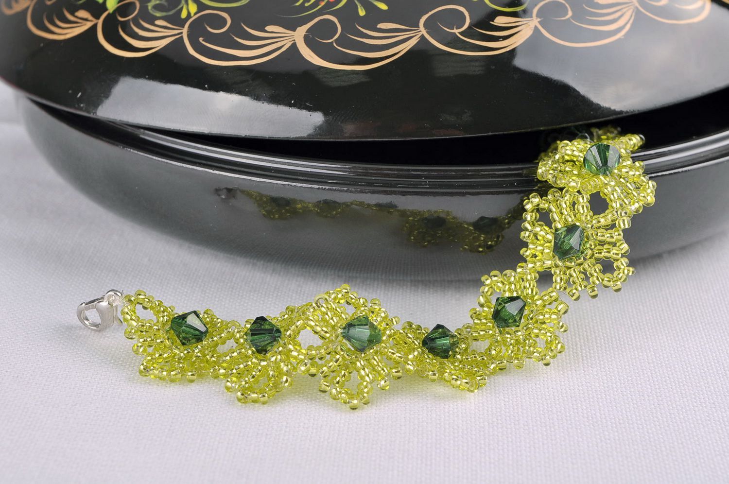 Bracelet fait main en perles de rocailles Cristal de neige vert photo 4