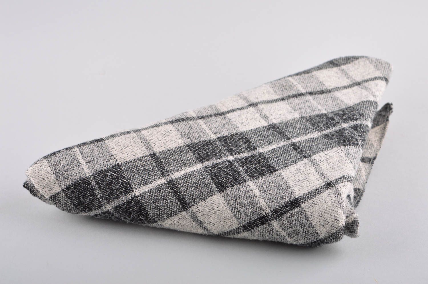 Châle gris à carreaux Châle fait main chaud en laine Accessoire pour femme photo 2