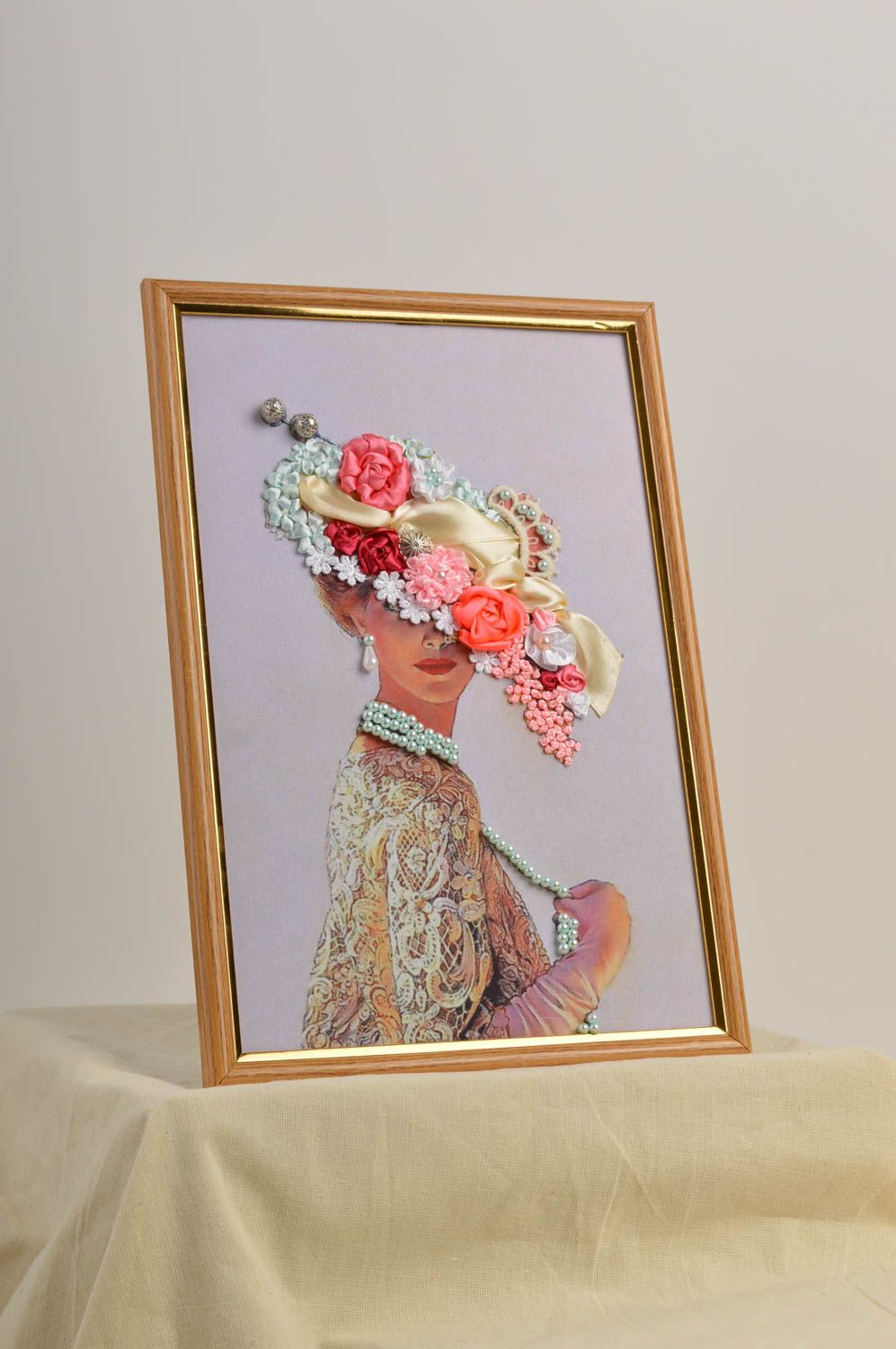 Deko Bild Gemälde modern Papier Bild handmade Stickbild mit Rahmen Frau schön foto 1